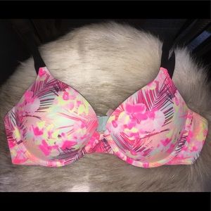 Victoria’s Secret Pink spring break push up bra